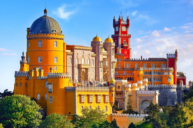 Sintra, Pena Palace, Quinta da Regaleira & Cascais Group Tour - Cascais and Estoril: coastal strolling plus an elegant pass-by