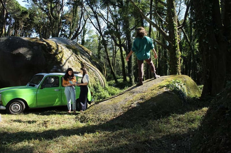 Sintra: Private Half-Day Classic Car or Electric Jeep Tour - Choosing your ride: classic convertible jeep vs electric vs vintage car