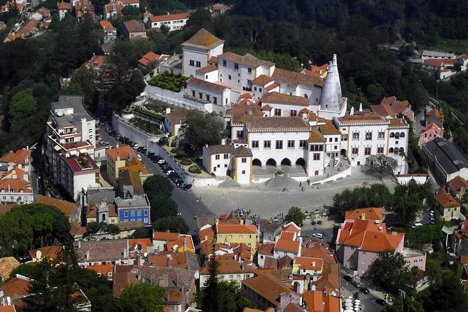 Sintra Private Personalized Half-Day Experience - Centro Histórico and the Sintra National Palace: quick culture in real time