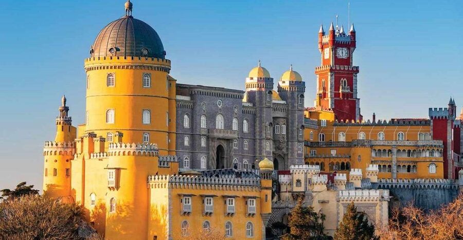 Sintra: Private Tour with Guided Pena Palace Experience - What to bring and how to make your visit smoother