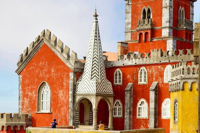 Sintra Private Tour with Tickets: Pena Palace & Moorish Castle - Sintra’s village intermission: Piriquita pastries and cobblestone time