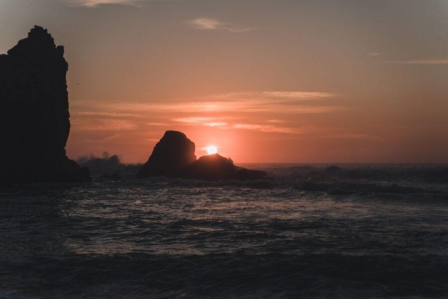 Sintra: Sunset Hike, Tapas & Wine at Secret Beach - The steep hike to Secret Beach: short, but not stroll-level