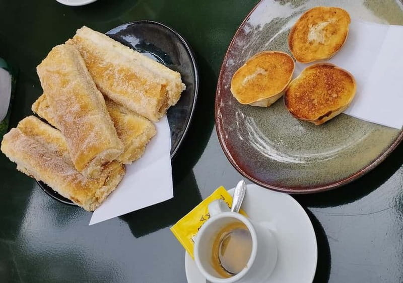 Sintra Unique Tour - Two Palaces and Azenhas do Mar - Lunch break in a traditional seaside village: plan your fuel