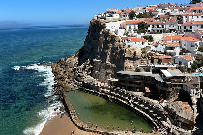 Sintra Village & Beaches Renault 4L Tour (3h) - Fonte da Sabuga: Sintra’s water story to start