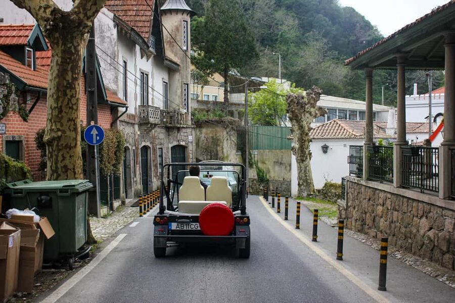 Sintra: Vintage electric Tuk Tuk tour, Pena Palace 4/5 hours - Price of $117 per person: what feels like value here