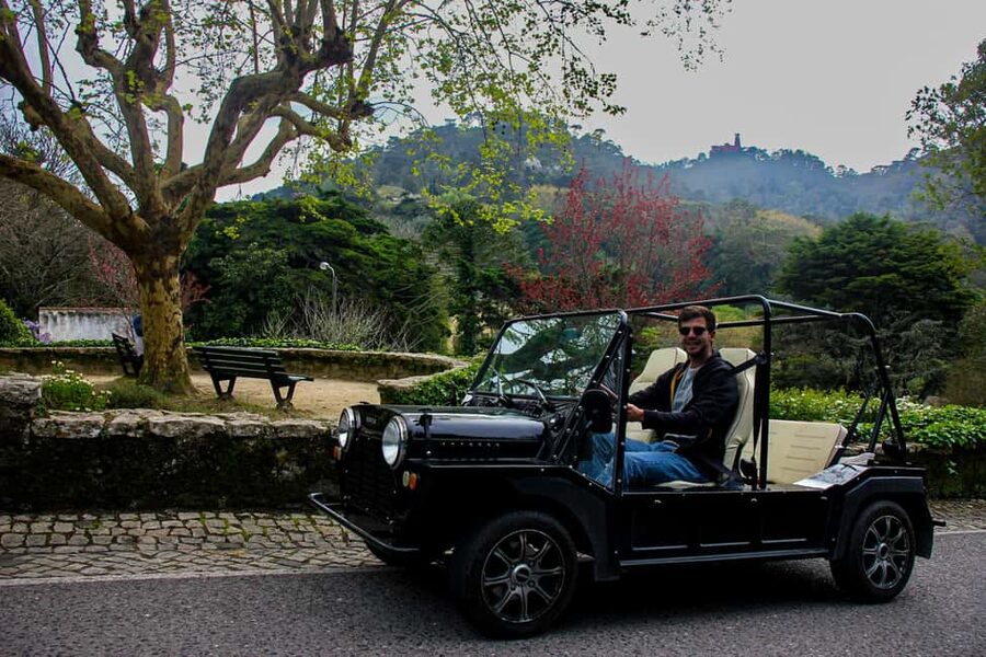 Sintra: Vintage electric Tuk Tuk tour, Pena Palace 4/5 hours - Pena Palace: the anchor visit that makes the ticket time count
