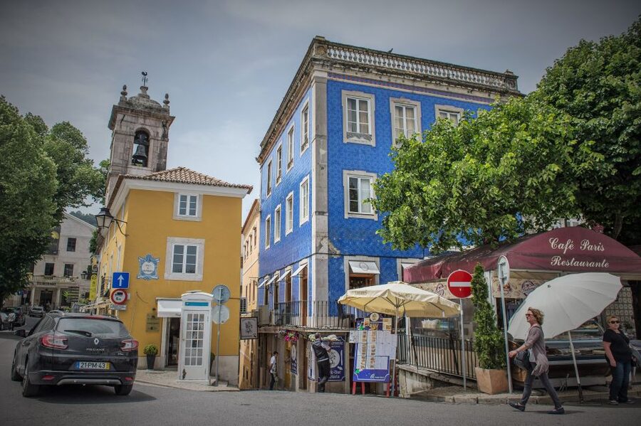 Sintra: Walking Tour with Palace, Castle, and Old Town Visit - Key highlights worth planning for