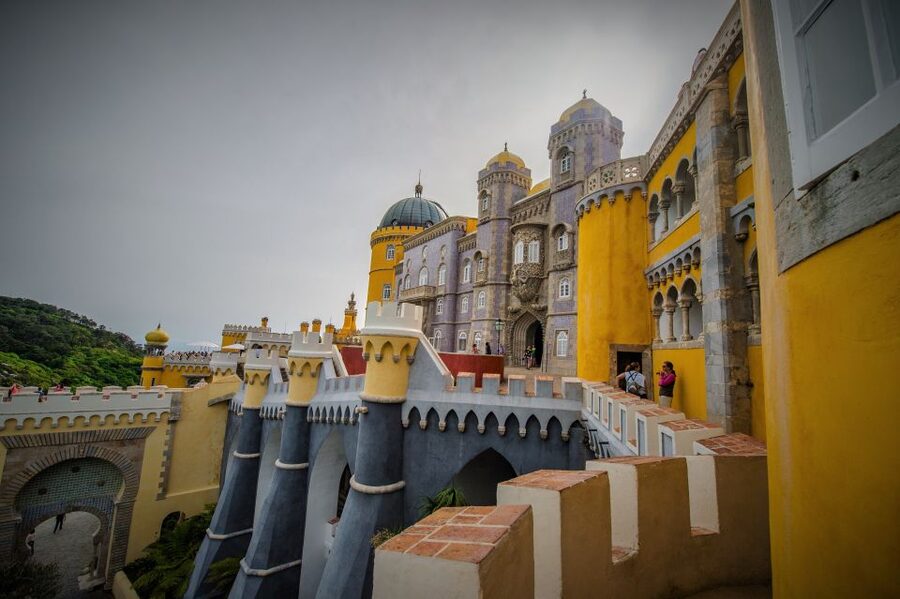 Sintra: Walking Tour with Palace, Castle, and Old Town Visit - Moorish Castle Stops: When the Views Meet the Backstory