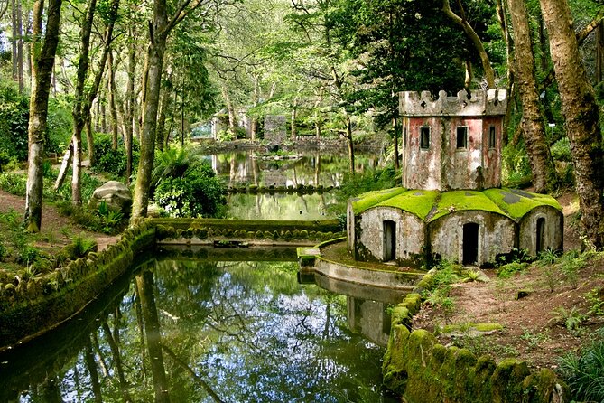 Small Group FULL DAY PRIVATE TOUR Sintra + Cascais+Roca Cape - Cars, off-road style viewpoints, and how guides keep the day on track
