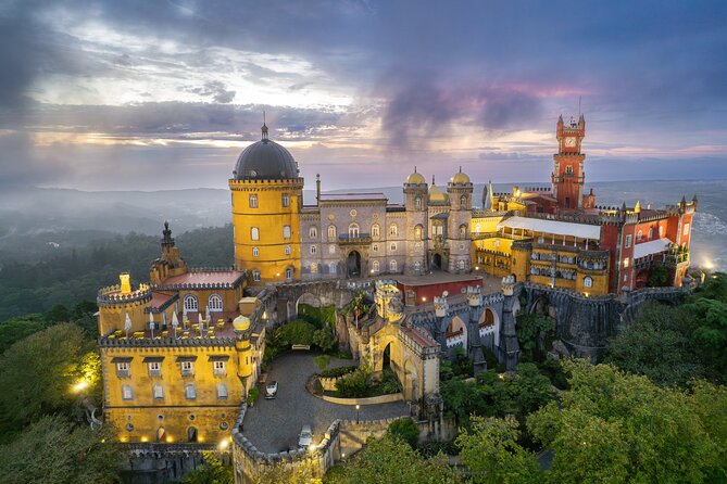 Small Group Pena Palace, Sintra, Regaleira and Cascais - Small group comfort: how the minivan and guide style affect your day