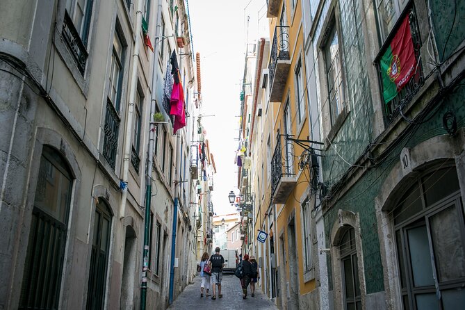 Song of the Sea: Fish, Seafood and Tradition in Lisbon’s Port Zone - Chafariz da Esperança: Side Streets, Coffee Possibilities, and Local Rhythm