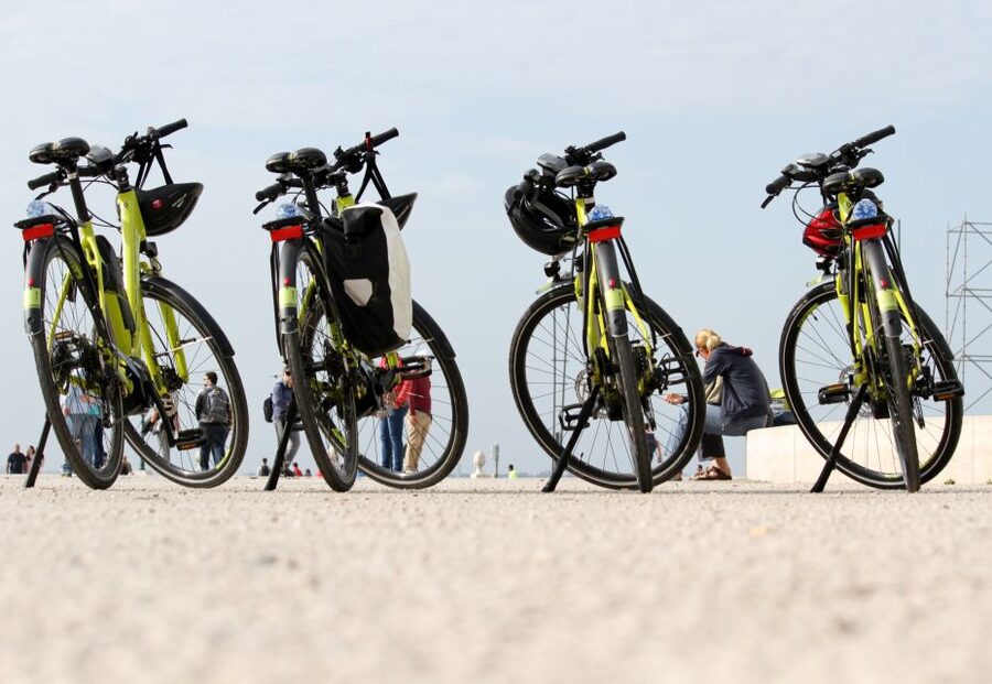 South Lisbon: 3-Hour Christ the King Electric Bike Tour - Why South Lisbon on an e-bike feels like a shortcut to Lisbon’s best angles