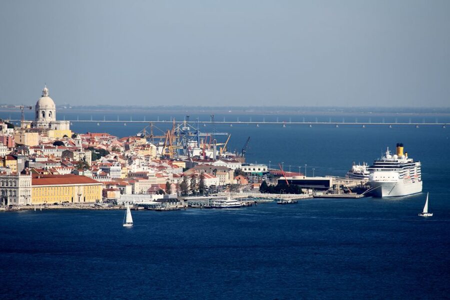South Lisbon: 3-Hour Christ the King Electric Bike Tour - Ribeira das Naus to Cais do Sodré: where Lisbon’s ships shaped the river
