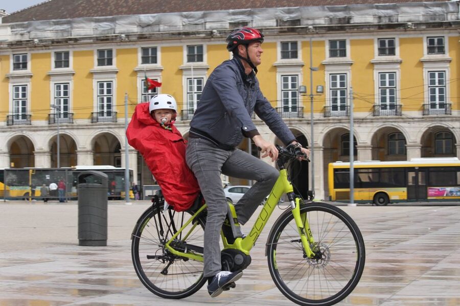 South Lisbon: 3-Hour Christ the King Electric Bike Tour - The cacilheiro ferry ride: a simple transport moment that feels iconic