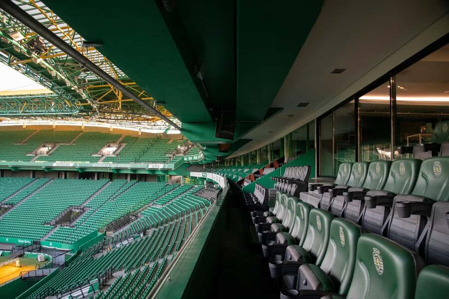 Sporting Clube de Portugal – Stadium Tour - Pitch time: bench, pitch, and the renovation reality