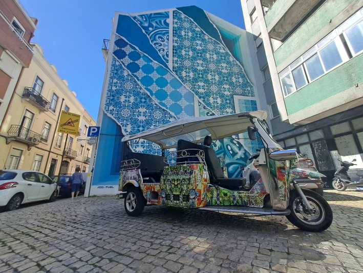 Street Art Lisbon: Tuk Tuk Tour - Getting started at Chapéus Lisboetas (and how pickup plays out)