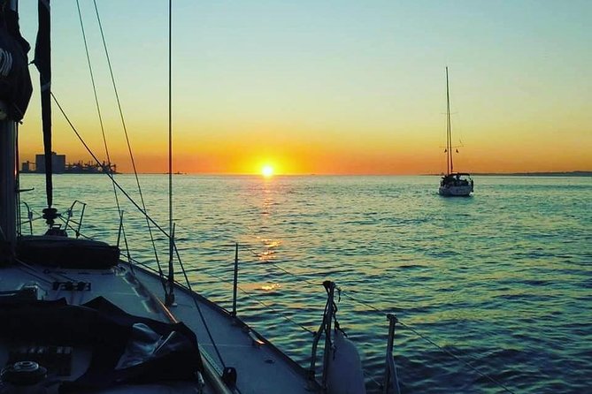 Sunset Sailing Tour On The Tagus River - The Two-Hour Flow: What the Sailing Feels Like