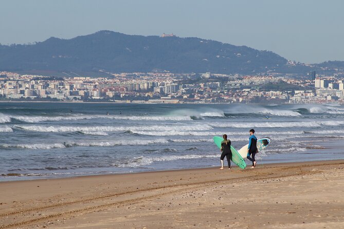 Surf Class in Almada - Where Your Surf Class Starts: Duckdive Nature Sports in Costa de Caparica (Almada)