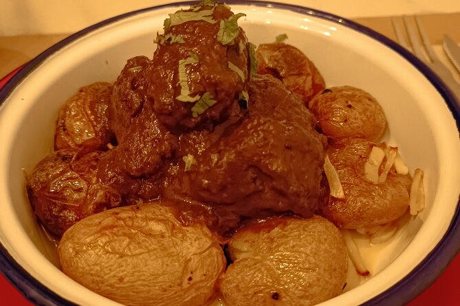 Taste Lisbon: an Itinerant Full Portuguese Meal by Do Eat Better - Stop-by-Stop: What Each Moment Feels Like