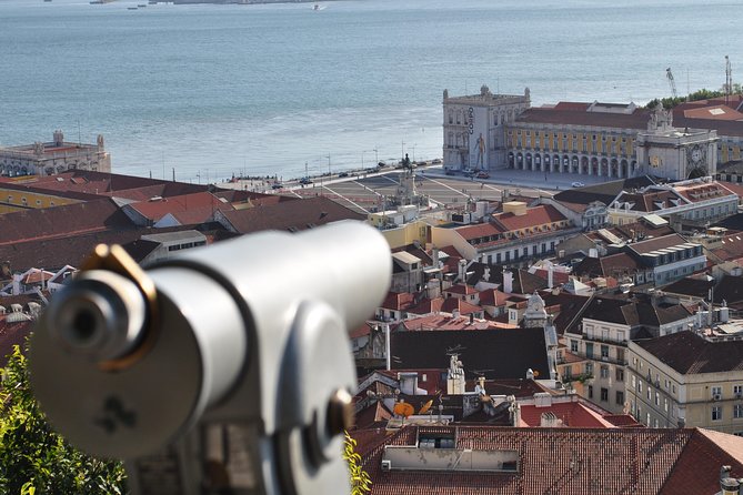 The Lisbon City Tour with Tickets - Alfama at your pace with a 40-plus stop digital tour