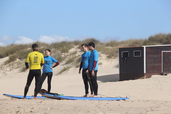 The Surf Instructor in Costa da Caparica - The instructor setup: why the 1-to-5 ratio matters