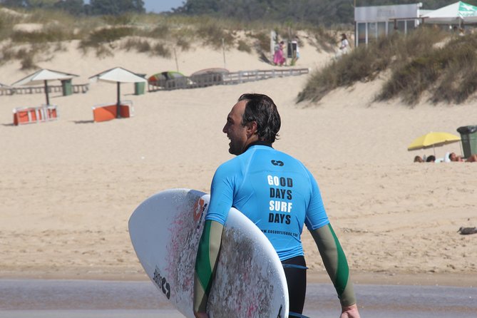 The Surf Instructor in Costa da Caparica - Warm-up, short sand theory, then straight to the water