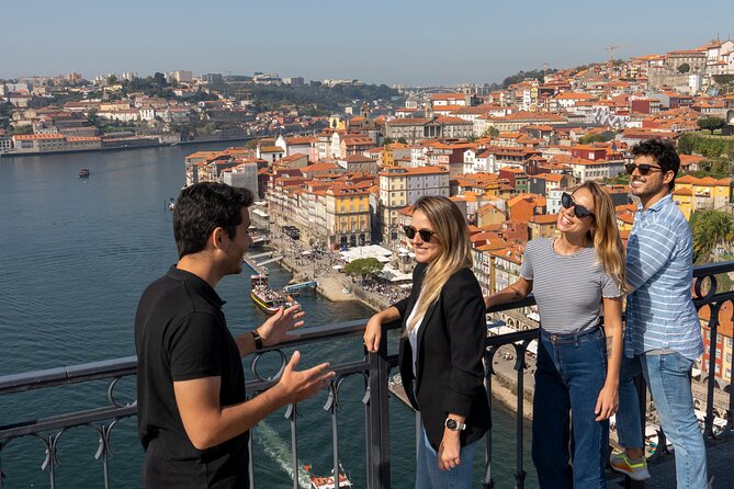 Three Cities in One Day: Porto, Nazare and Obidos from Lisbon - Porto on a clock: lunch time plus a guided old-town walk