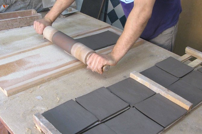 Tiles and Tales: Workshop and National Tile Museum Visit - Who this tour is best for