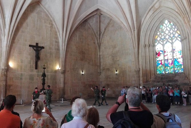 Tomar, Batalha and Alcobaça - UNESCO private guided tour - Lisbon pickup and the ride time that actually matters