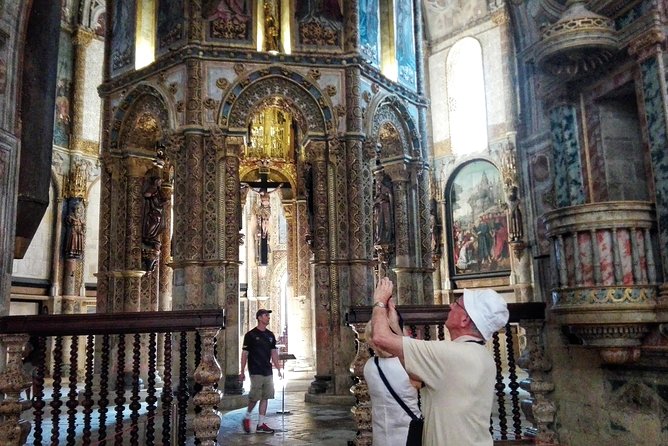 Tomar, Batalha and Alcobaça - UNESCO private guided tour - What the private guide format gives you (and why it shows)