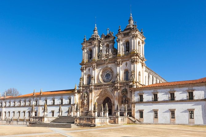 Tomar, Batalha and Alcobaça - UNESCO private guided tour - Stop 1: Castelo de Tomar and the Order of Christ story