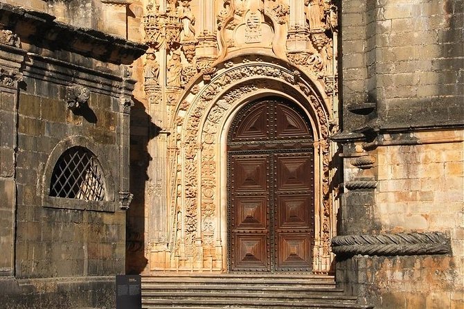 Tomar Templar Private Tour - Igreja de Santa Maria dos Olivais: Gothic Lines on Older Ruins