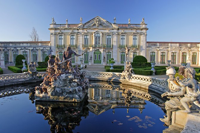 Tour fantastic time with us and meet all the coners of this garden near the sea - From Marquês de Pombal Square to the seaside garden