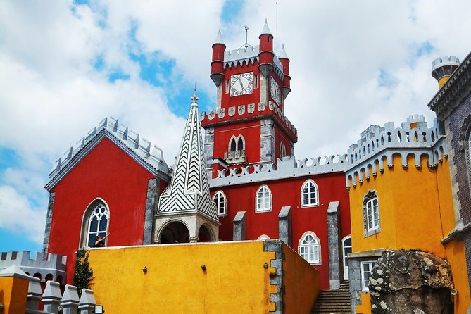 Tour Sintra from Lisbon - Sintra Historic Center Break: Travesseiro and Queijada Time