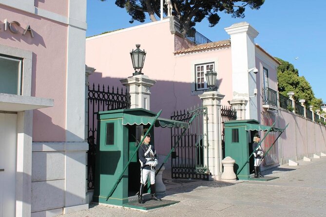 Tour Tuk Tuk Lisbon-Belem 4 H Free Pick-up - Key highlights worth planning around