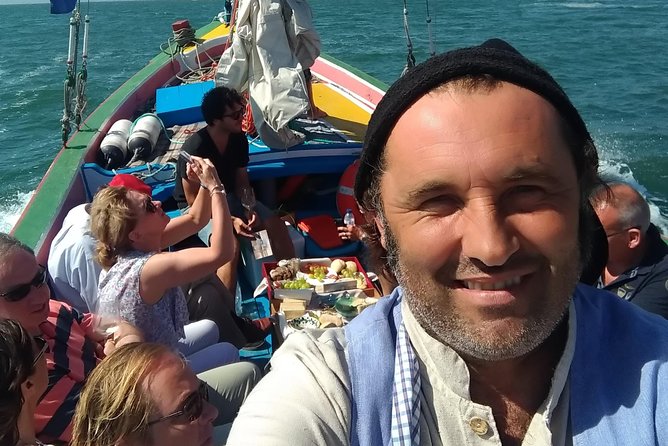 Traditional Lisbon Boat Experience - Exclusive - Leaving the Harbor: Tagus Views in the First Stretch