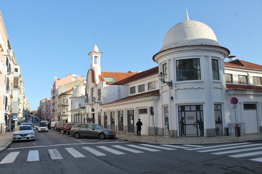 Traditional Lisbon Food Tasting Experience - The 3-Hour Structure: 4 Stops and 14 Tastings