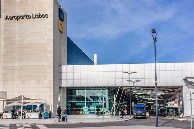 Transfer Airport - Lisbon - Meeting Humberto Delgado: Finding Your Pickup Without Headaches