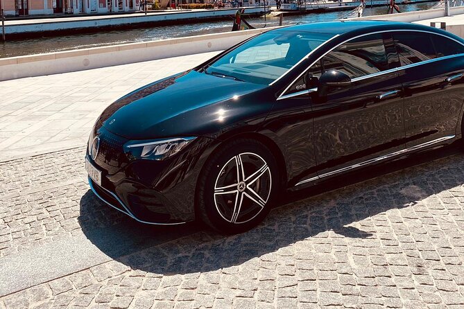 Transfer - Cascais - > Lisbon Airport - The Ride Itself: Comfortable, Direct, and Scenic