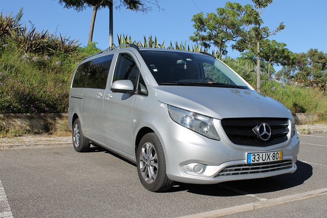 Transfer Tour Lisbon/Porto with 2 stops options Óbidos, Nazaré, Fátima, Coimbra - Key things to know