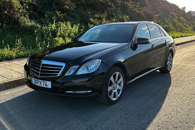 Transfer Tour Lisbon/Porto with 2 stops options Óbidos, Nazaré, Fátima, Coimbra - Duration and pacing: 7 to 8 hours with real walking time