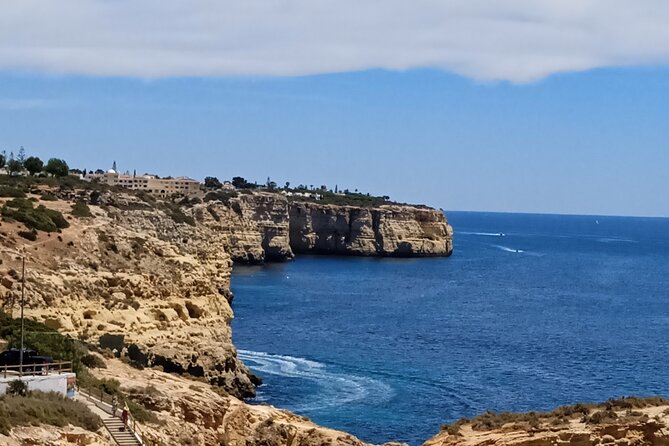 Transport from Lisbon/Algarve, Algarve/Lisbon 1 stop Alentejo - Price and value: $572.05 per group (up to 2)