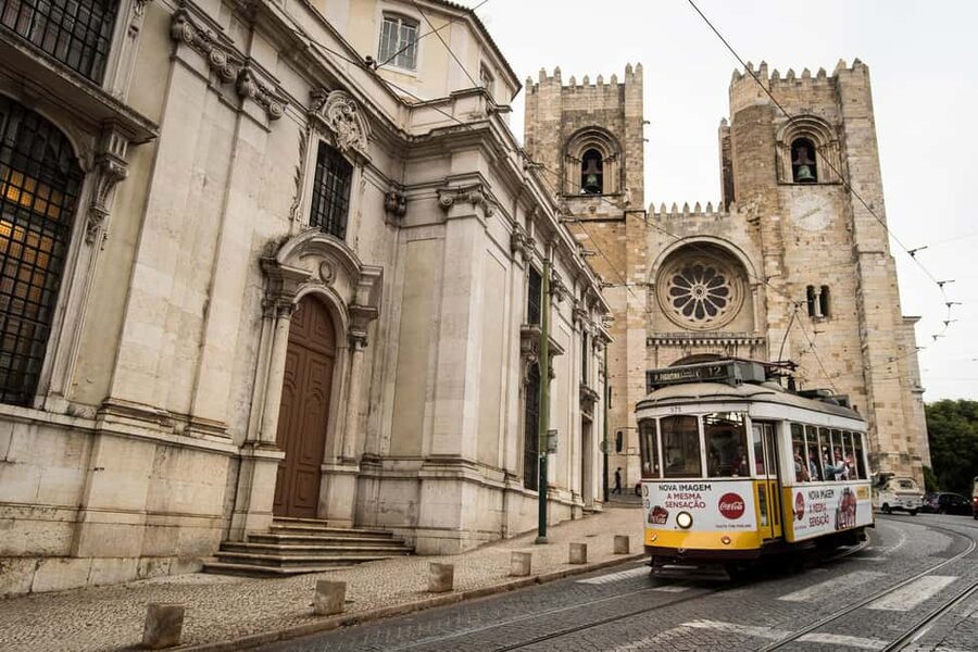 Travel to the Medieval part of Lisbon by Tuk Tuk - Price and Value: What $117 Covers for Up to 6