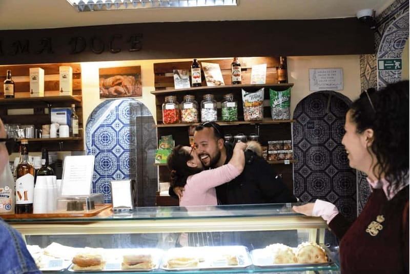Treasures of Lisboa : Alfama Food Tour with 18 Tastings - Fado tavern stop: the music lesson happens with the wine