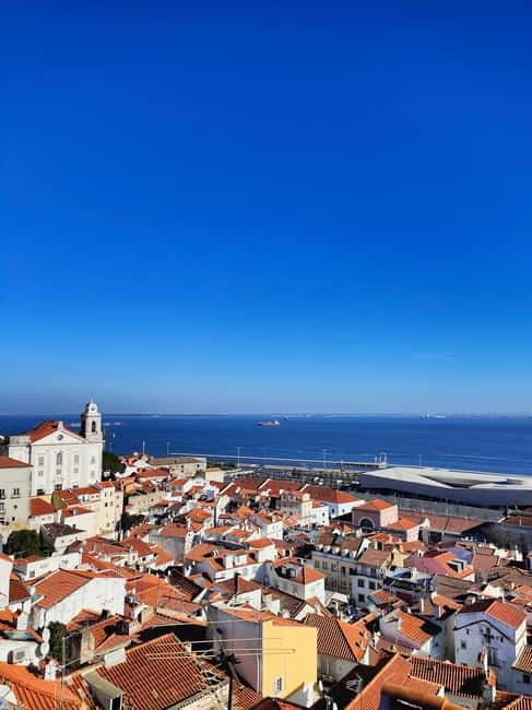 Treasures of Lisboa : Alfama Food Tour with 18 Tastings - The itinerary’s big lesson: 18 tastings, but not 18 random bites