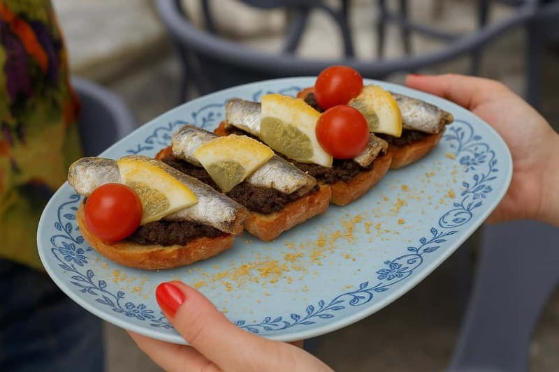 Treasures of Lisboa : Alfama Food Tour with 18 Tastings - The final stops: sweets and spirits that make the meal feel complete