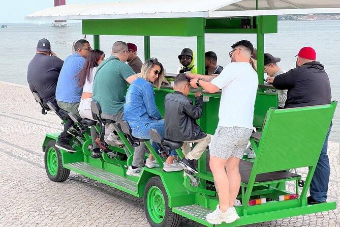 Tropical BeerBike in Tejo River Lisbon - How the BeerBike works: 14 people, 10 pedaling