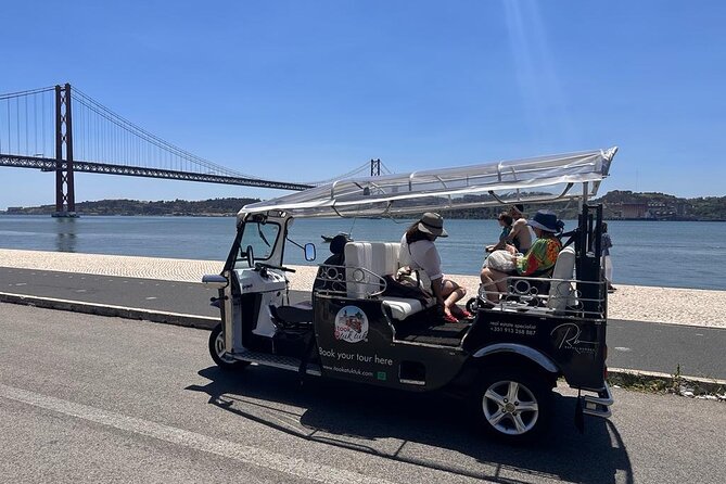 True 4Hour Private Tuk Tuk Tour: Discover Lisbon with a Local! - Miradouro das Portas do Sol: The Alfama Postcard Moment