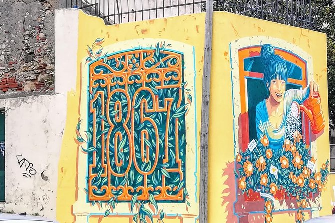 Tuk Tuk Lisbon: Exploring Urban Art - Lisbon street art by tuk tuk: why the ride matters