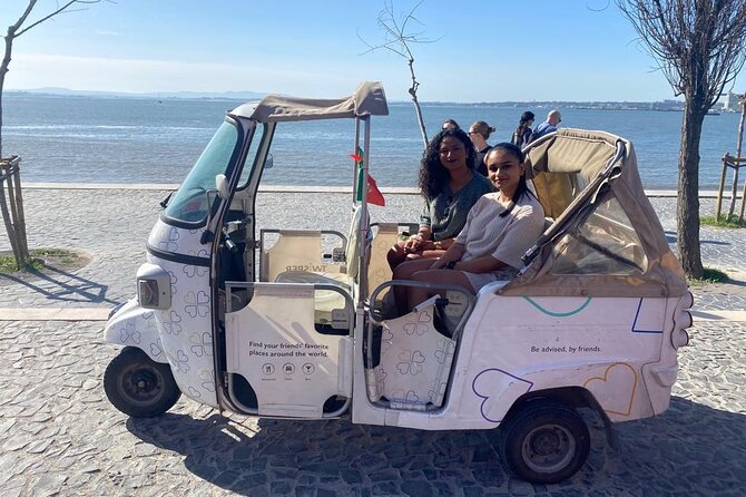 Tuk-Tuk Lisbon Tour 1 - 3hours - National Pantheon and Chiado: Two Lisbon Personalities in One Move